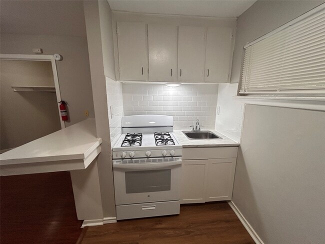 Building Photo - 8803 Timberside Dr