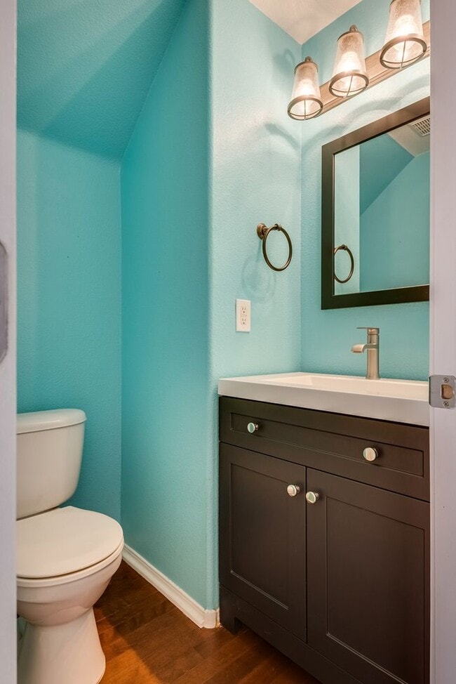 Building Photo - Beautifully Maintained Two-Story Home with...