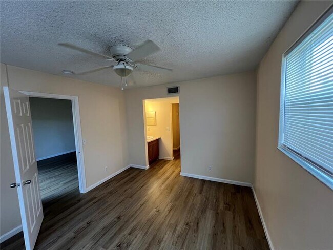 Building Photo - 2431 NW 56th Ave