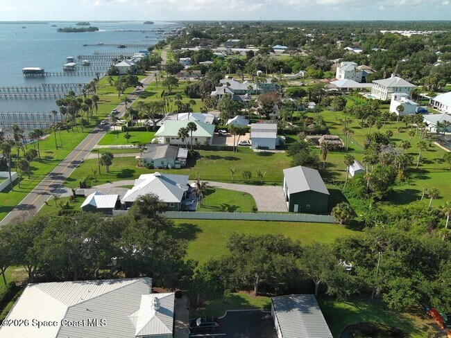 Building Photo - 13485 N Indian River Dr