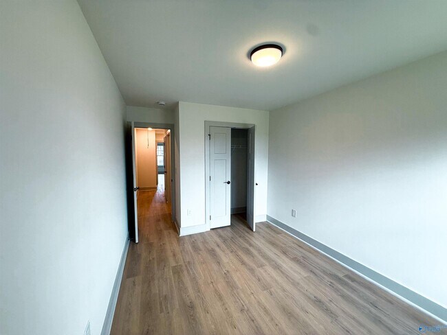 Building Photo - 99 SW She Oak Dr
