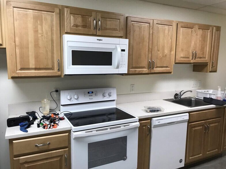 Building Photo - 502 Walnut St