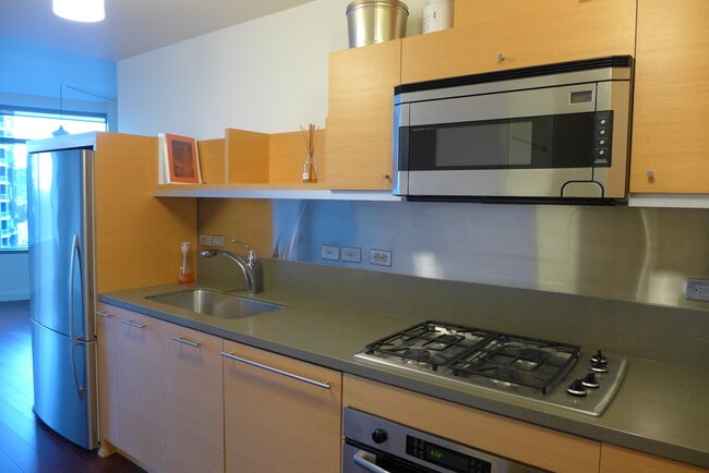 Building Photo - 3601 SW River Pkwy