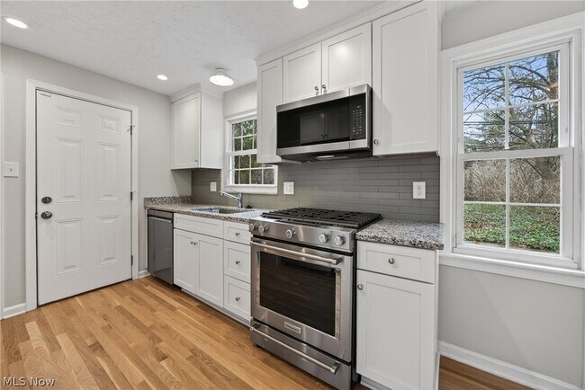 Building Photo - 20945 Halworth Rd