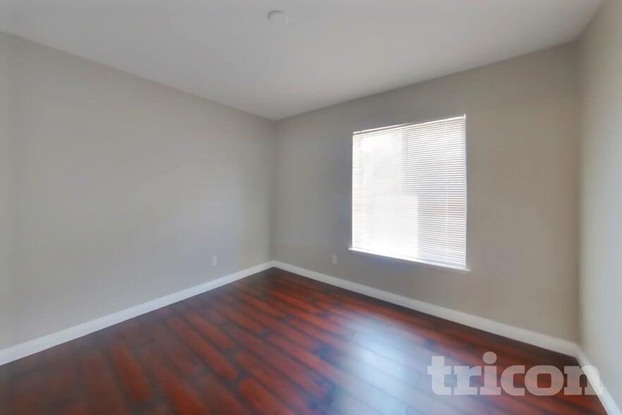 Building Photo - 25809 Sweetleaf St