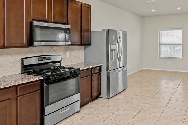 Building Photo - 2 Week Free Move-In Special! Spacious 2-Story Home w/ Open Floor Plan & Private Yard – St. Hedwig