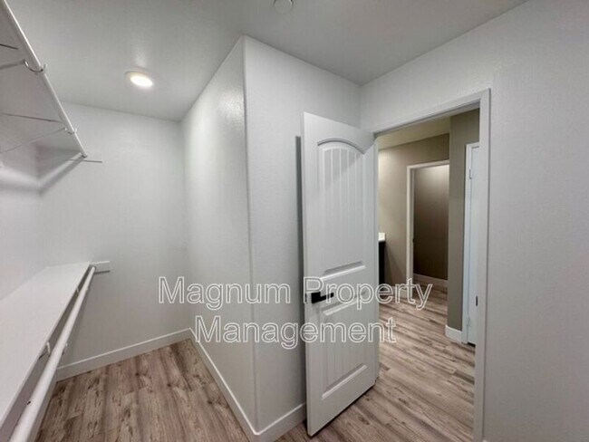 Building Photo - 29357 Cavalry Cir