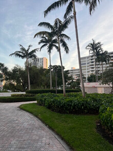 Building Photo - 500 Three Islands Blvd