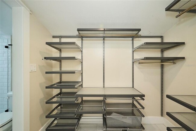 Building Photo - 6008 N Highland Ave