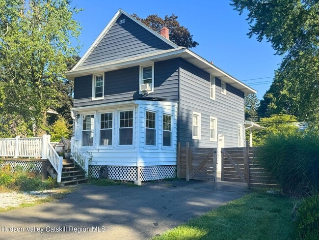 Building Photo - 590 NY-23B