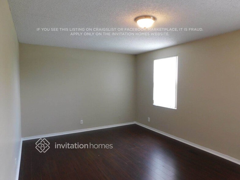 Building Photo - 4400 SW 82nd Way
