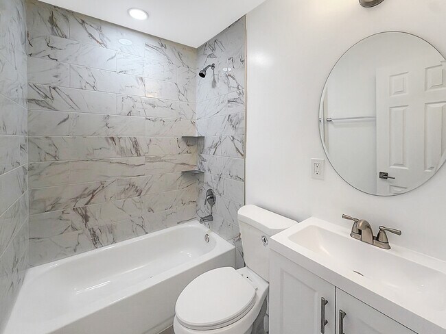 Building Photo - 4828 Beaufort Ave