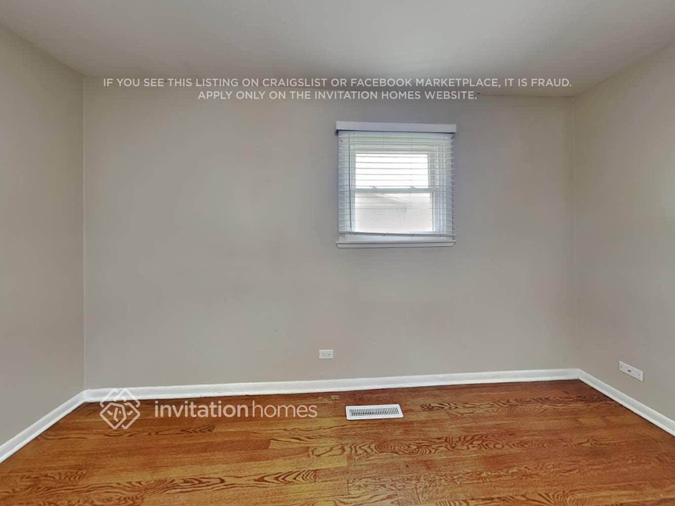 Building Photo - 14723 Menard Ave