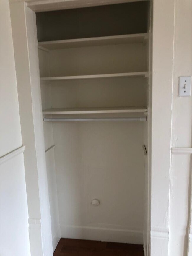 Building Photo - 1 bedroom in San francisco CA 94117