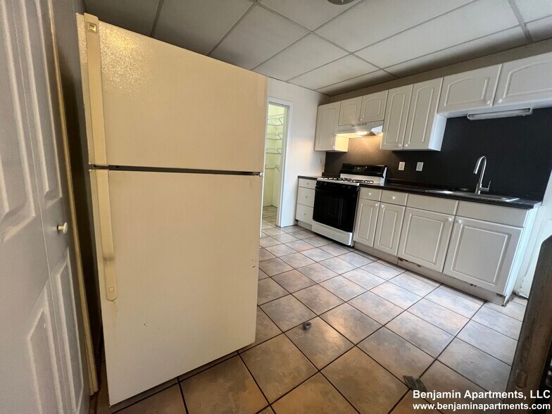 Building Photo - 435 Cambridge St