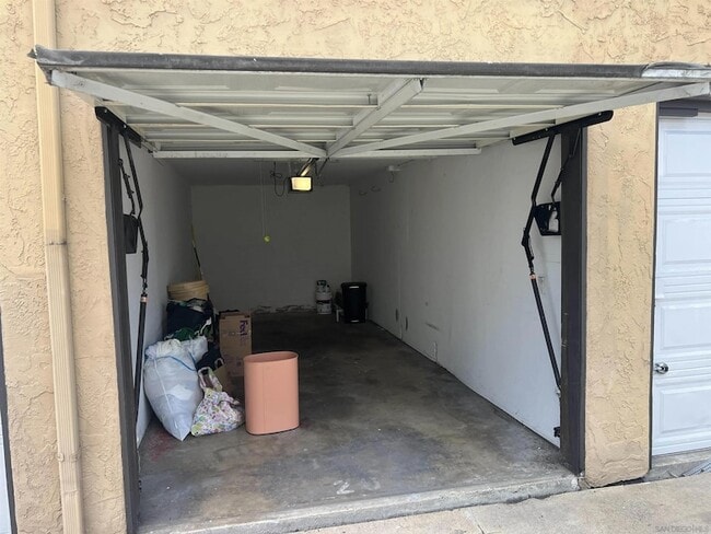 Building Photo - 3761 Boundary St