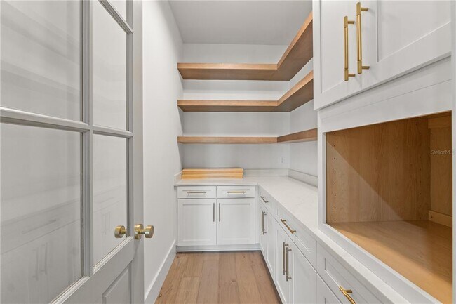 Building Photo - 531 Danube Ave