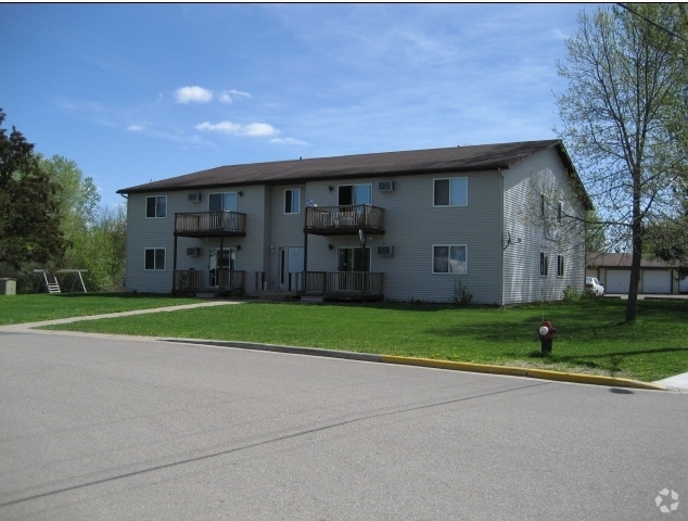 Building Photo - 408 Cedar St