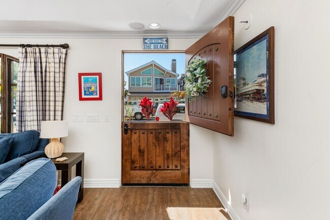 Building Photo - Newport Beach Balboa Peninsula Beach House with Rooftop Deck | Weekly & 30+ Night Stays