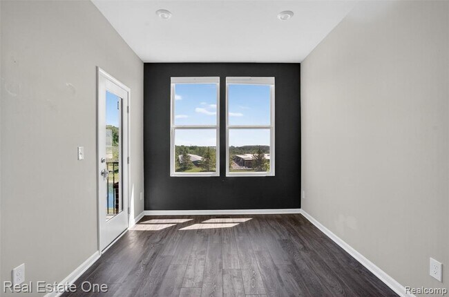 Building Photo - 4799 Broomfield Wy