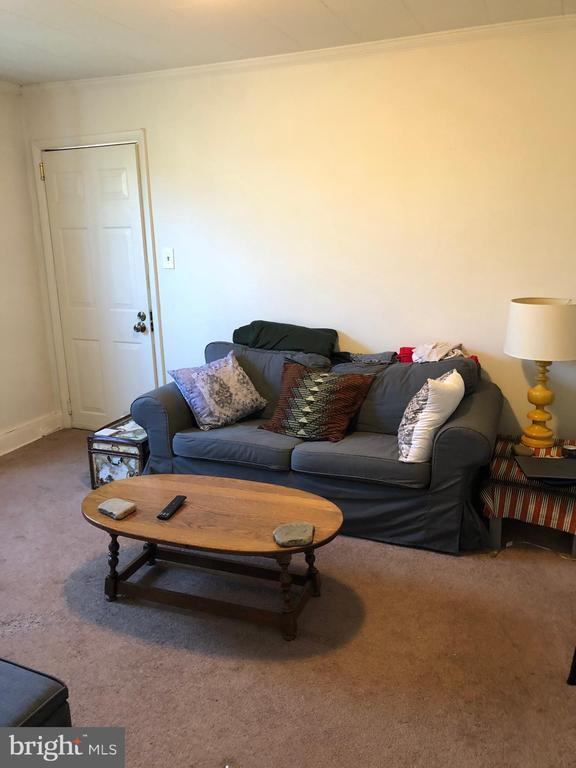 Building Photo - 167 W 7th Ave