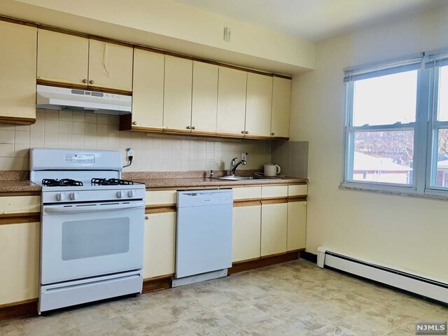 Building Photo - 1440 10th St