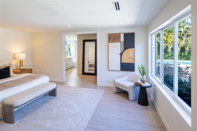 Building Photo - 4520 Sabal Palm Rd