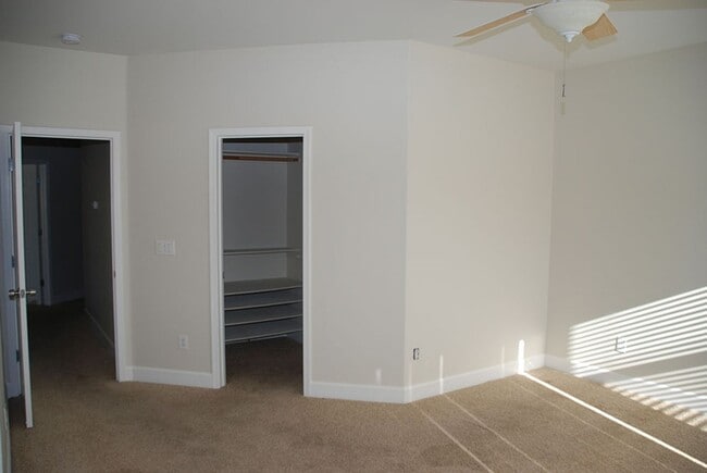 Building Photo - Newly Updated Single Story 4 BR + Office, 2.5 Bath and 3 Car