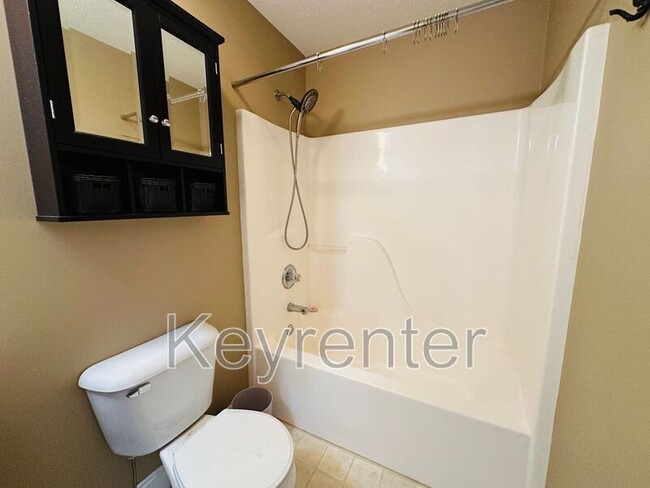 Building Photo - 804 Garcia Way