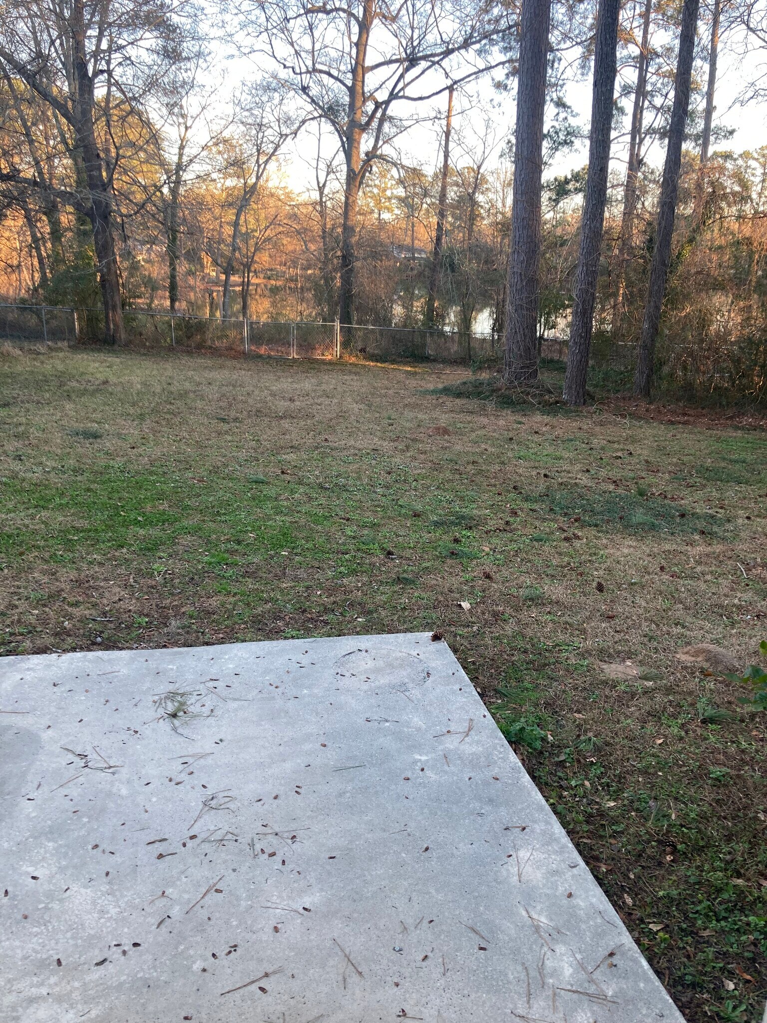 Building Photo - 629 Forest Lake Dr N