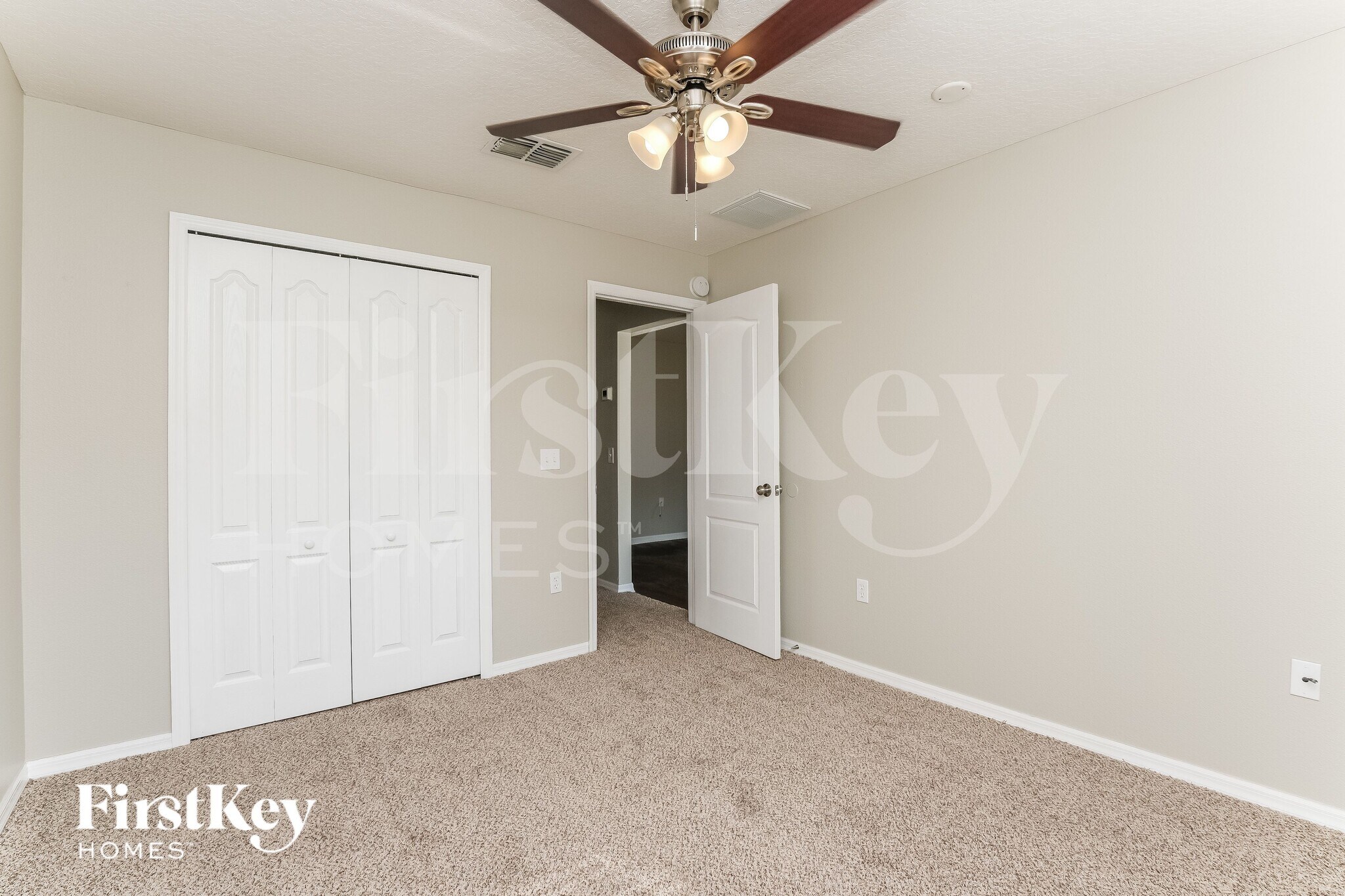 Building Photo - 10121 Briar Cir