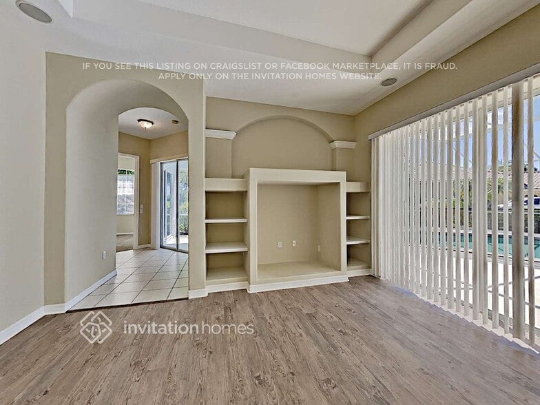Building Photo - 7119 Pine Valley St
