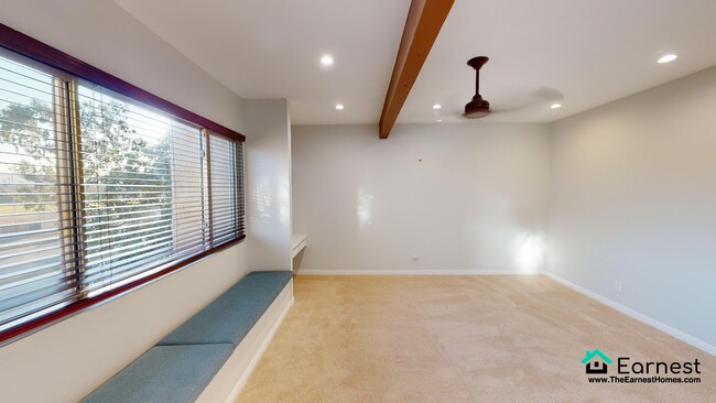 Building Photo - 3 + 2.5 Conveniently Located Sherman Oaks ...