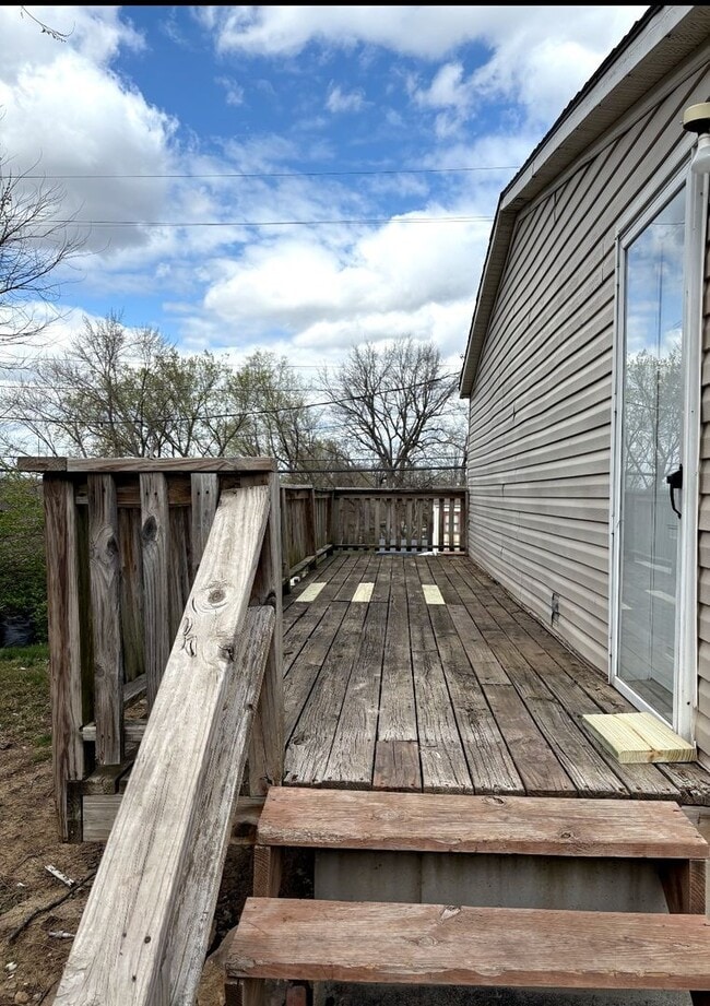 Building Photo - MOVE-IN SPECIAL!!!  $500 OFF 1ST MONTH OF RENT