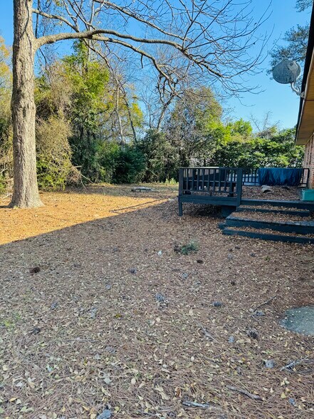 Building Photo - 110 Gunn Rd