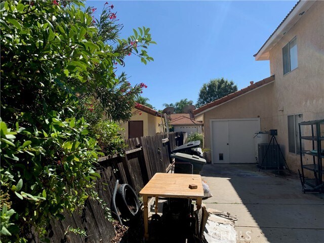Building Photo - 29738 Vail Brook Dr