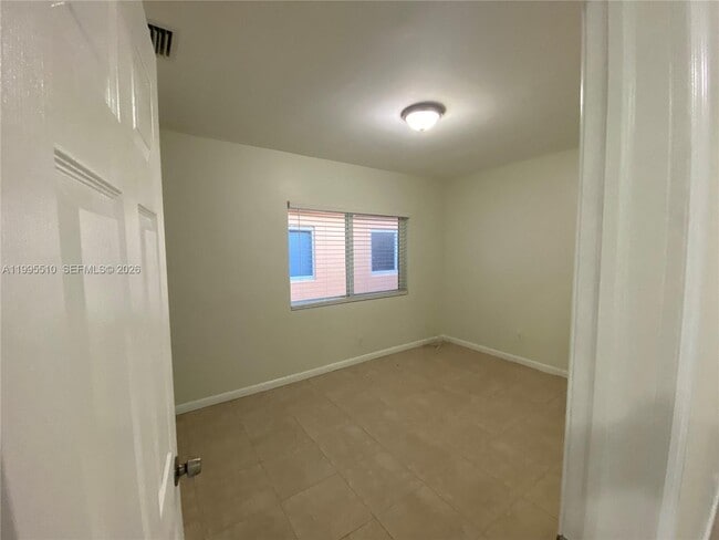 Building Photo - 1034 NW 2nd St