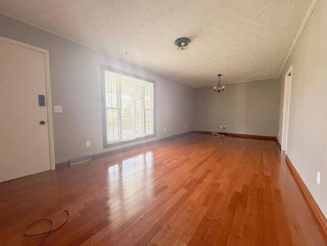 Building Photo - Spacious 3-Bedroom Home with Huge Yard, Covered Porches & Storage Building