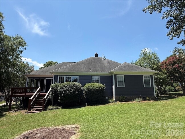 Building Photo - 4370 Fellows Ln