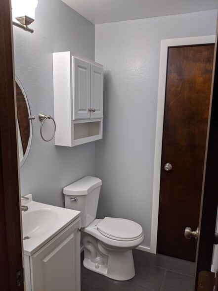 Half Bath - 1803 E Fox Hill St