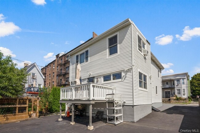 Building Photo - 63 Storm St