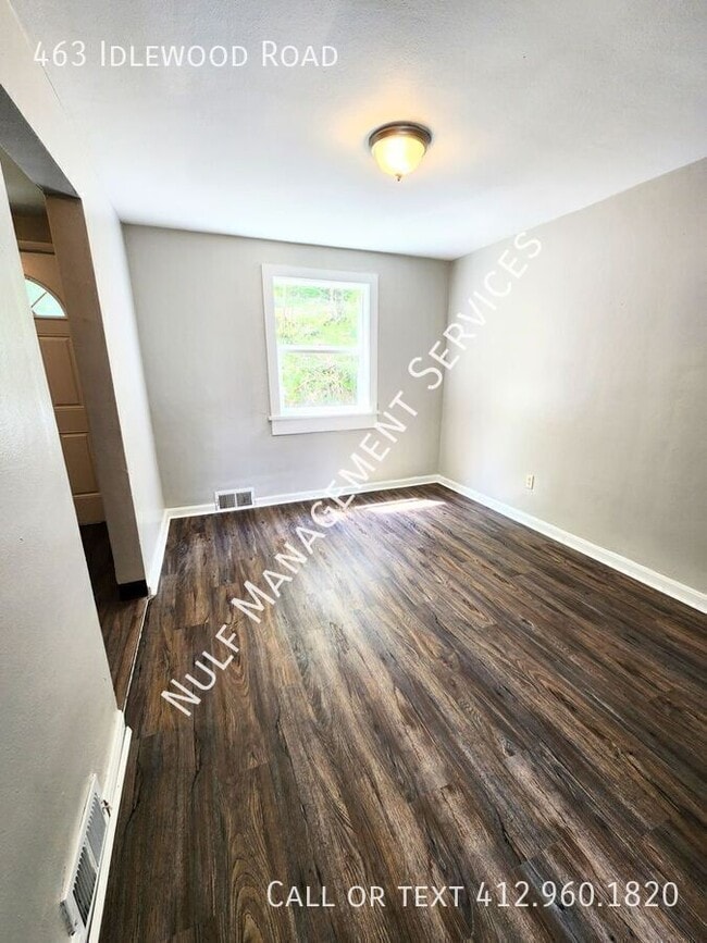 Building Photo - 463 Idlewood Rd