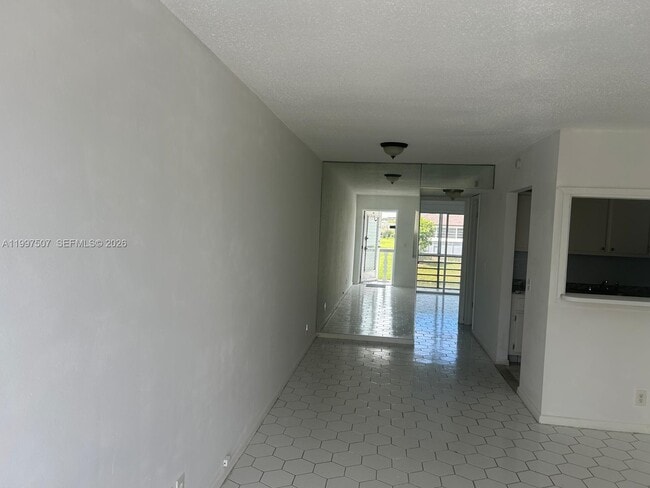 Building Photo - 89 Berkshire D