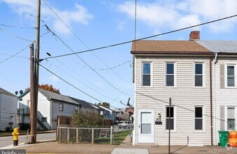 Building Photo - 4 bedroom home in Carlisle PA!