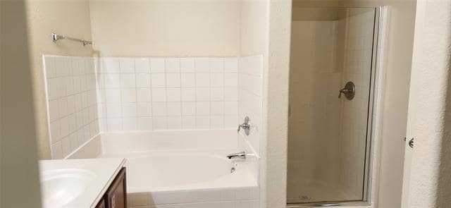Building Photo - 2828 Gardendale Dr