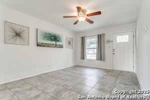 Building Photo - 816 Hickory Hill Dr