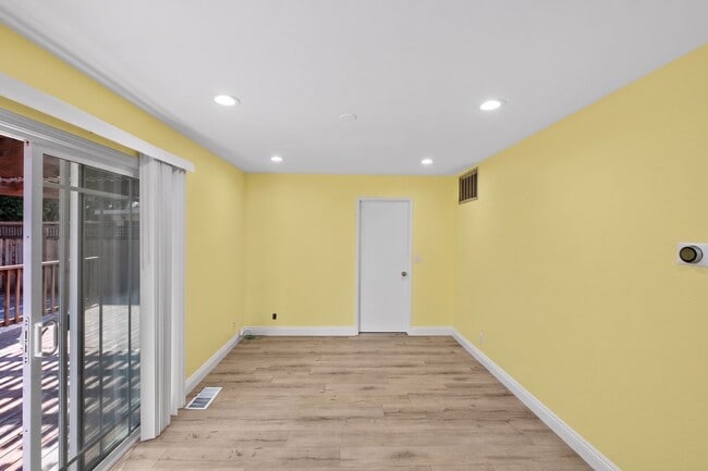 Building Photo - Beautifully Updated Four Bedroom Fremont Retreat w/ Views in Historic Niles