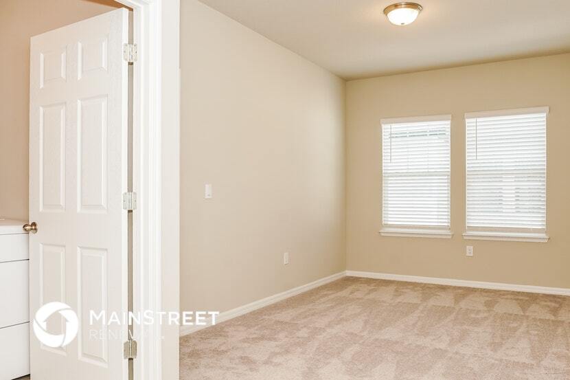 Building Photo - 2225 W Dana Dr