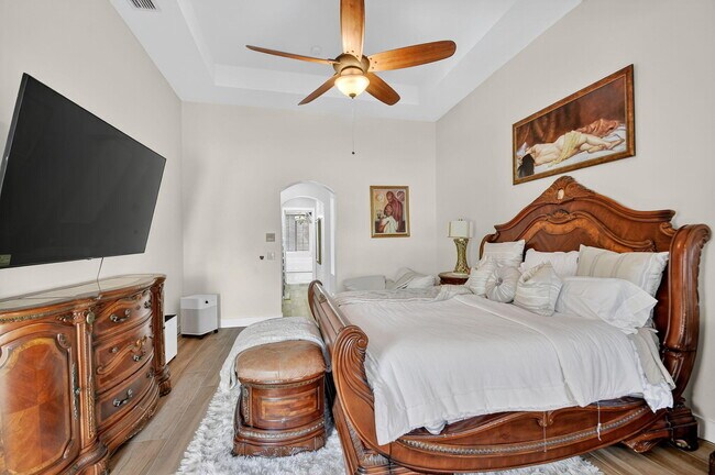 Building Photo - 9167 Oak Alley Dr