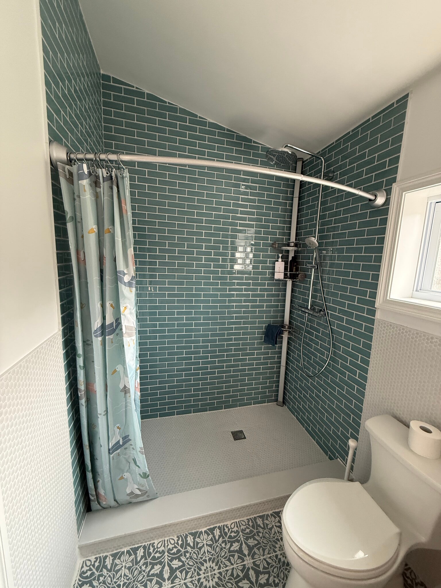 Building Photo - 96 Munroe St